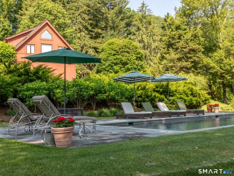 35 Schoolhouse Road Roxbury CT 06783