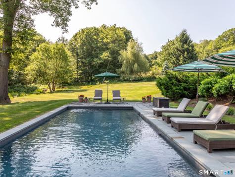 35 Schoolhouse Road Roxbury CT 06783