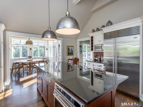 35 Schoolhouse Road Roxbury CT 06783