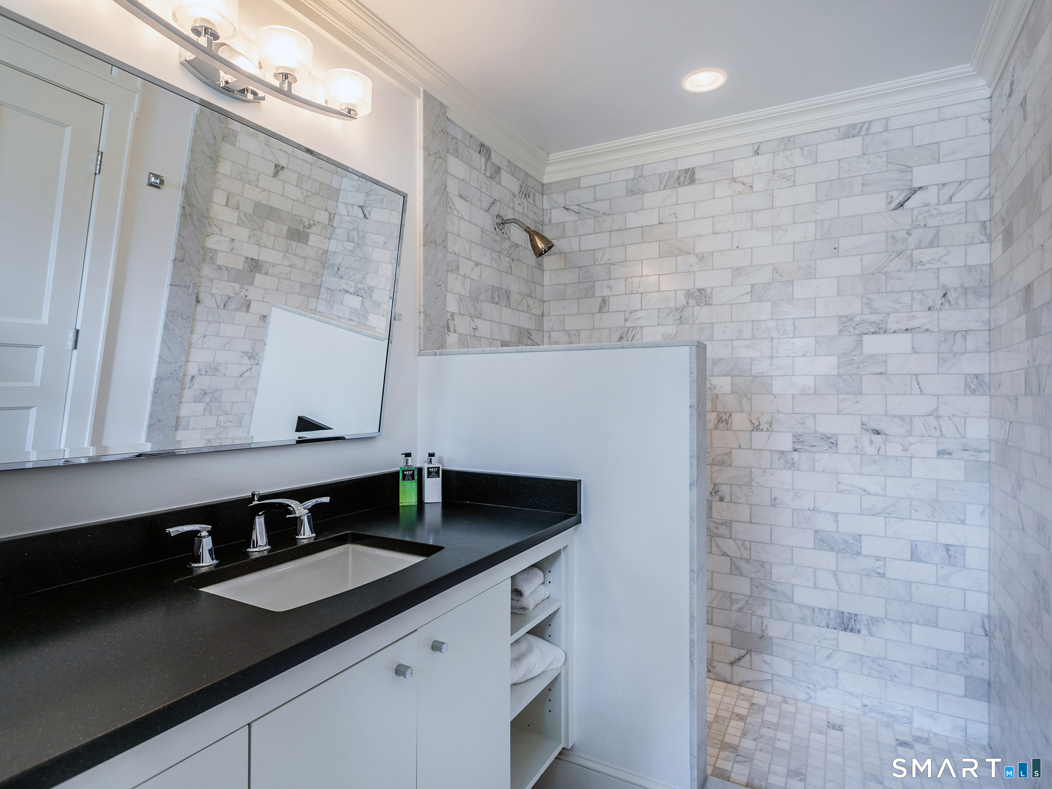 35 Schoolhouse Road Roxbury CT 06783