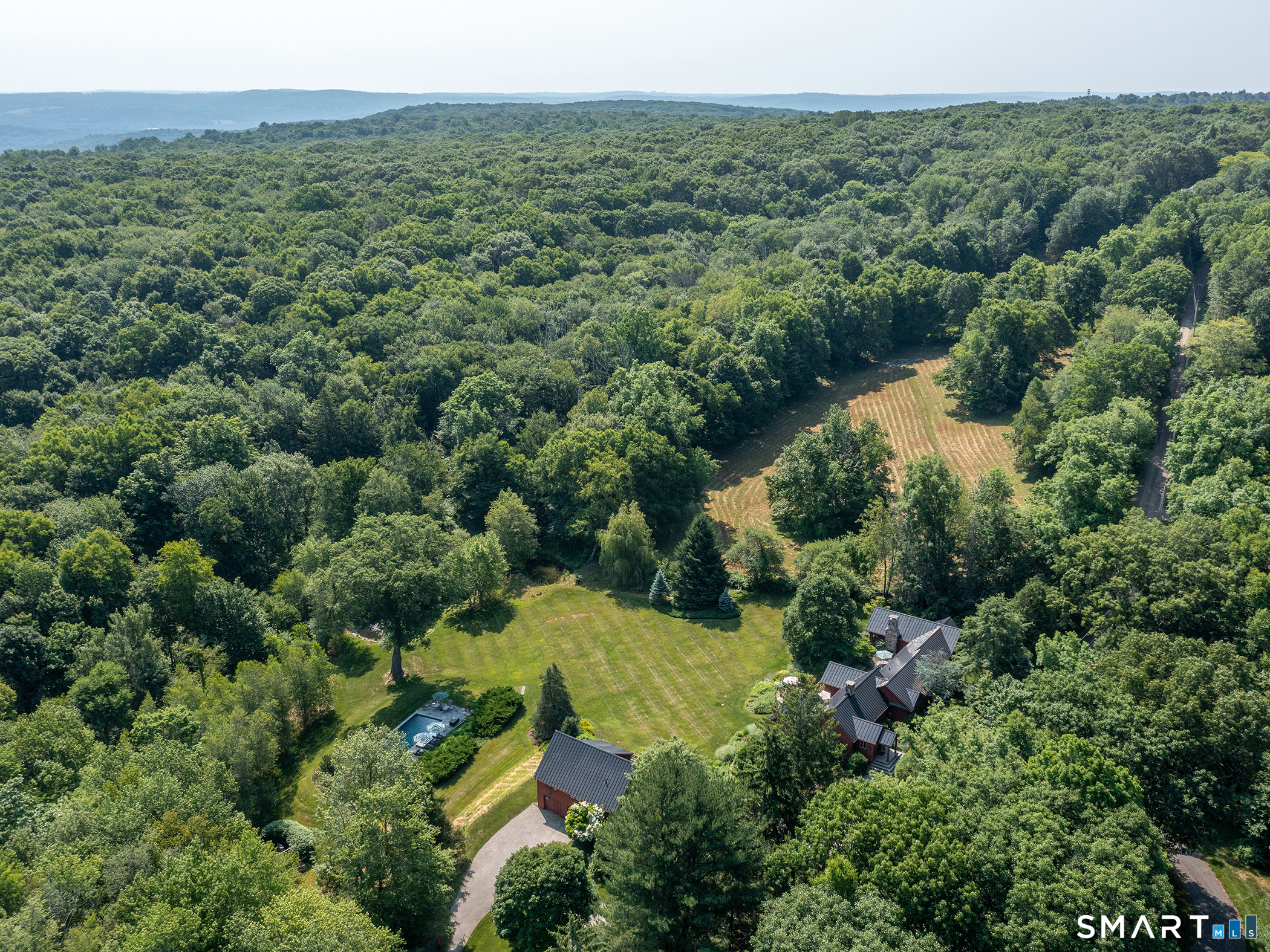 35 Schoolhouse Road Roxbury CT 06783