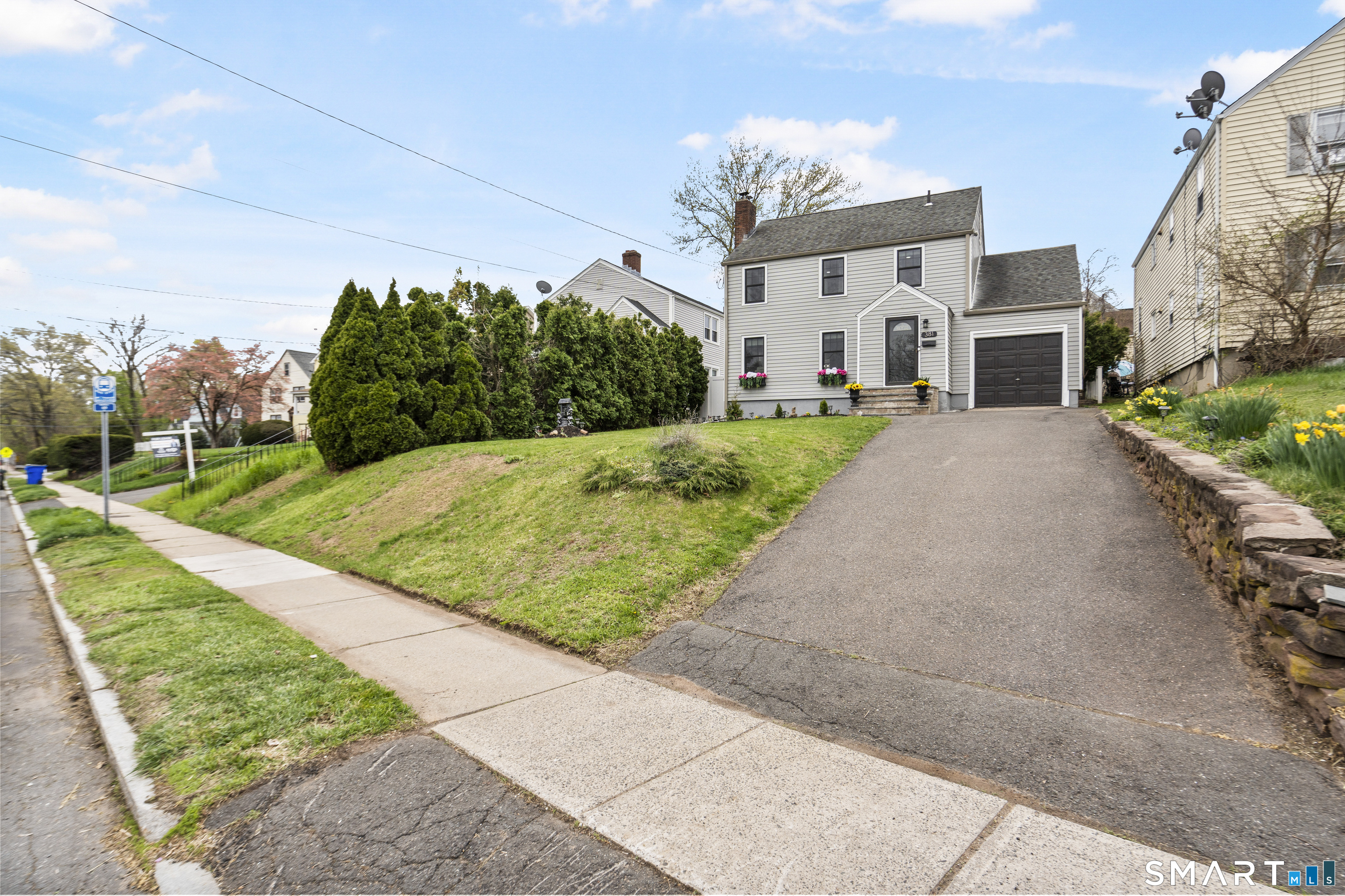 381 Quaker South Lane West Hartford CT 06119