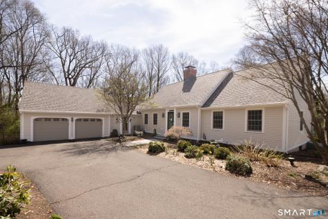 122 Crest Road Middlebury CT 06762