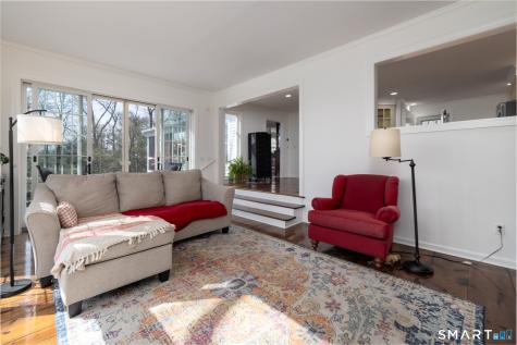 122 Crest Road Middlebury CT 06762