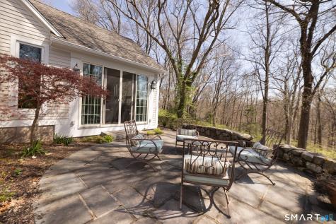 122 Crest Road Middlebury CT 06762