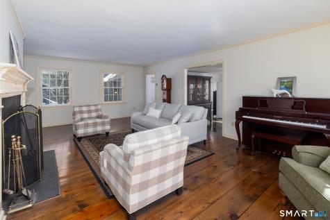 122 Crest Road Middlebury CT 06762