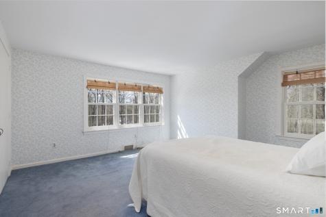 122 Crest Road Middlebury CT 06762