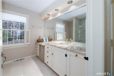 122 Crest Road Middlebury CT 06762