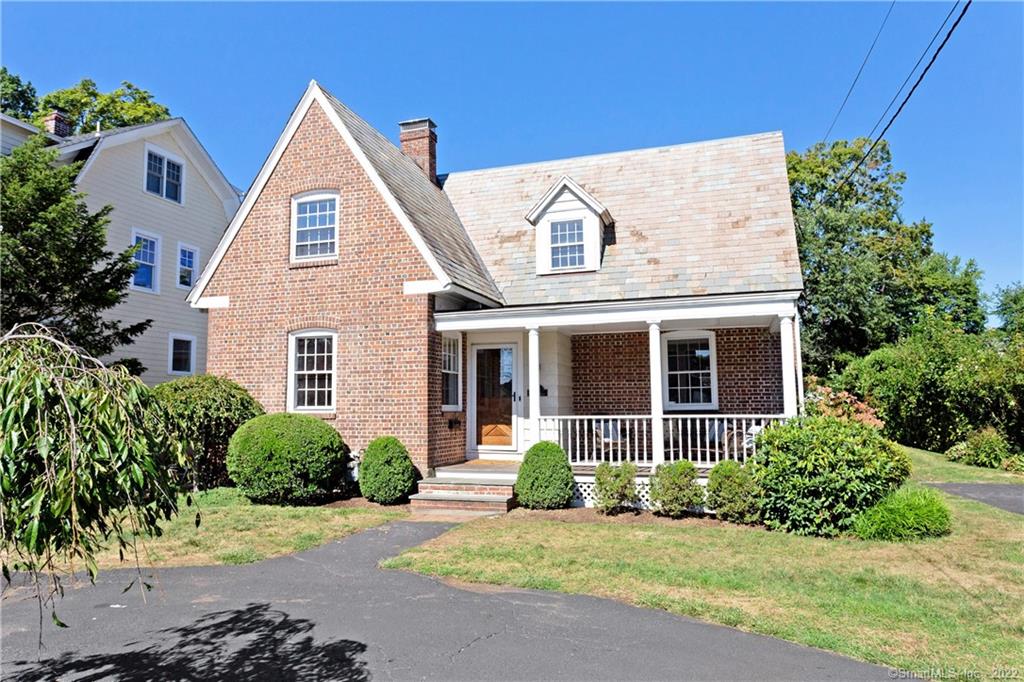 84 Oldfield Road Fairfield CT 06824
