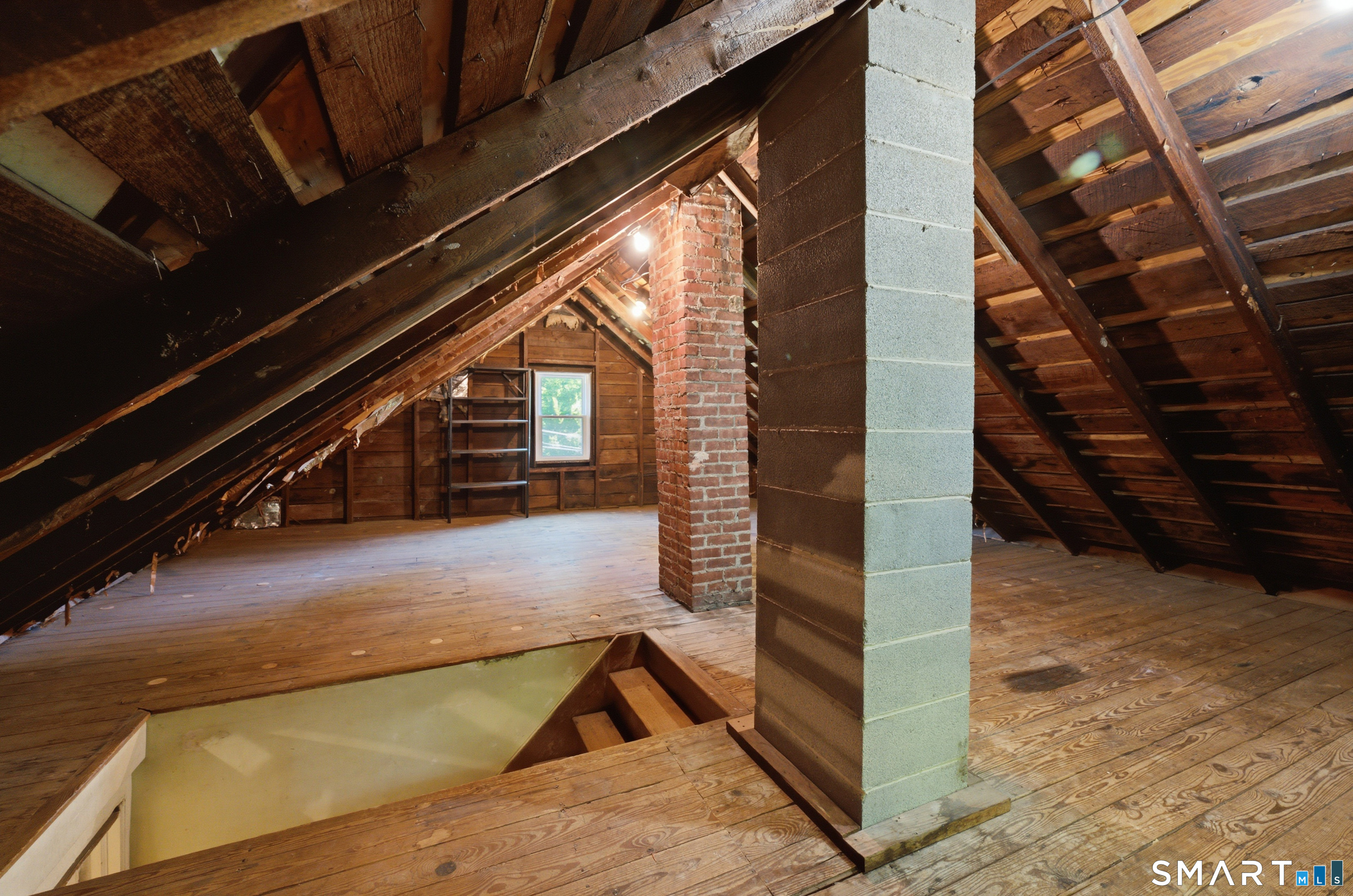36 Middle River Road Danbury CT 06811