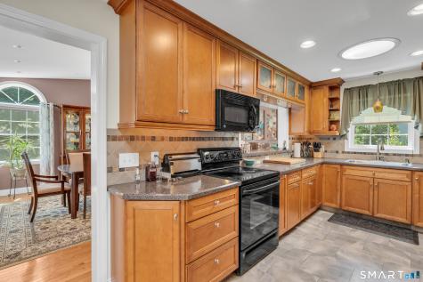 33 Deforest Drive North Branford CT 06471