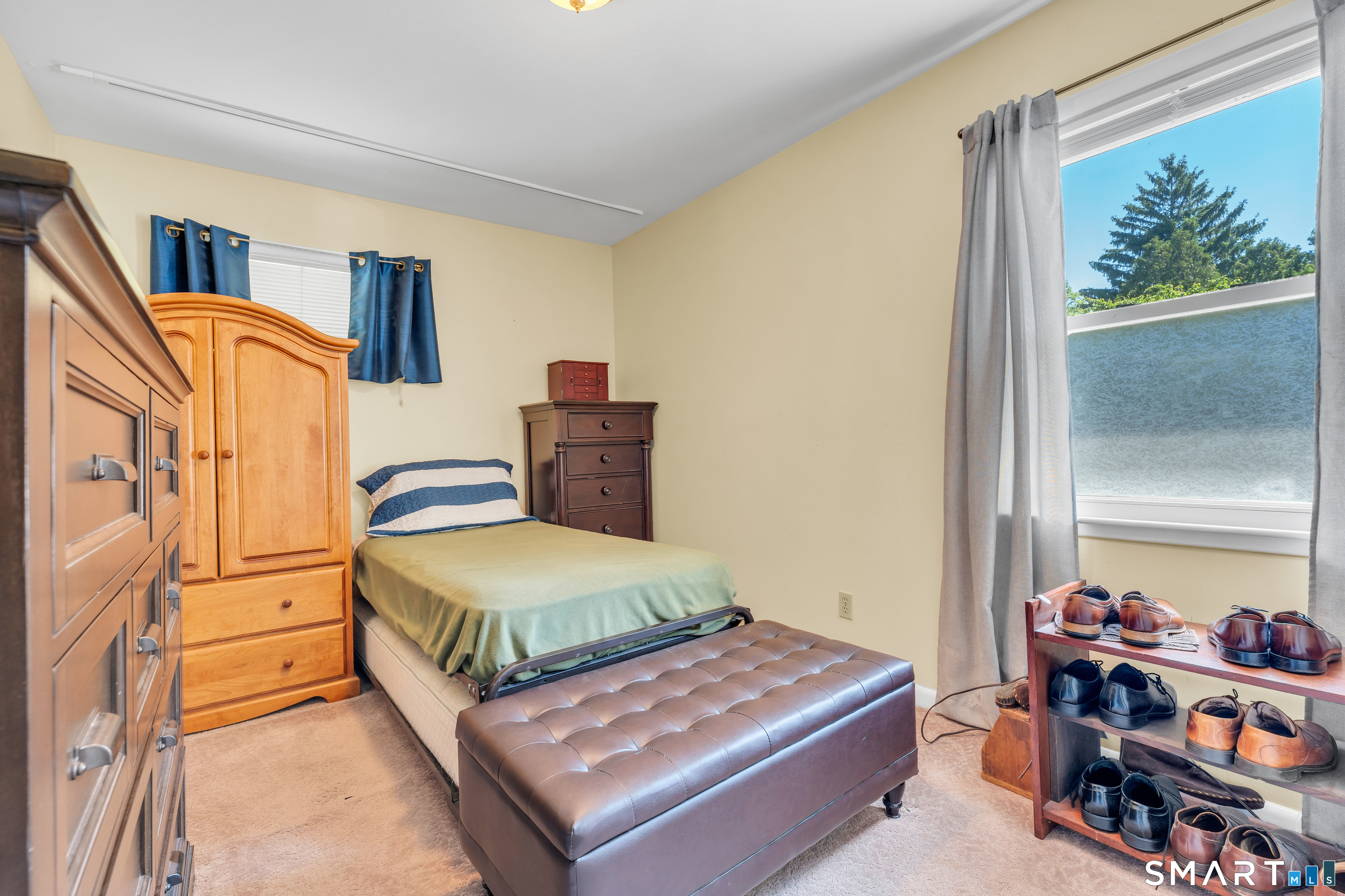 33 Deforest Drive North Branford CT 06471