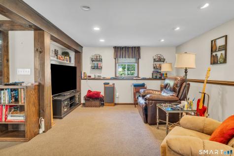 33 Deforest Drive North Branford CT 06471