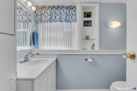 33 Deforest Drive North Branford CT 06471