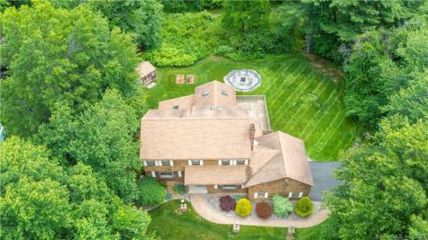 4 Windham Drive Simsbury CT 06070