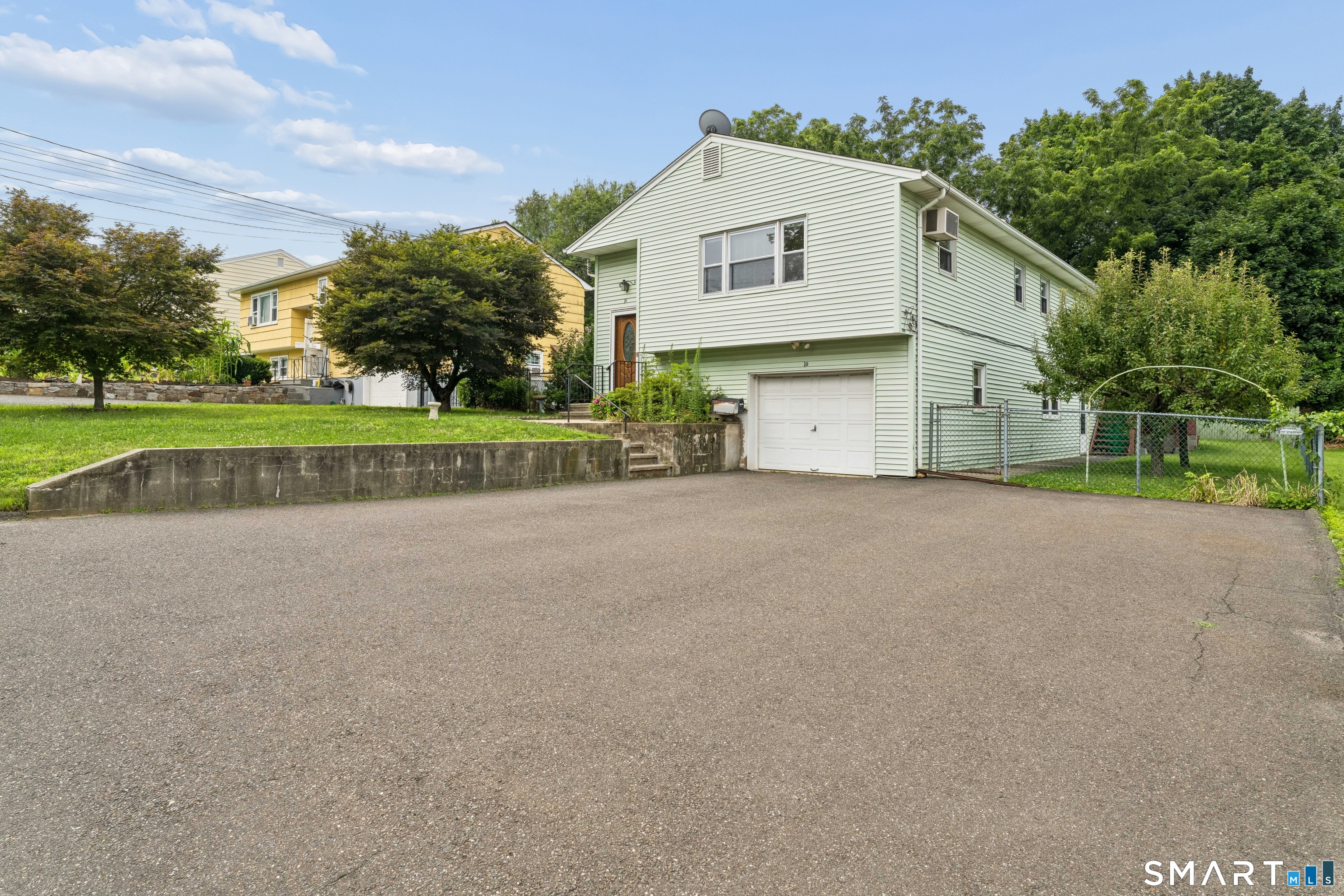 10 Purcell Drive Danbury CT 06810
