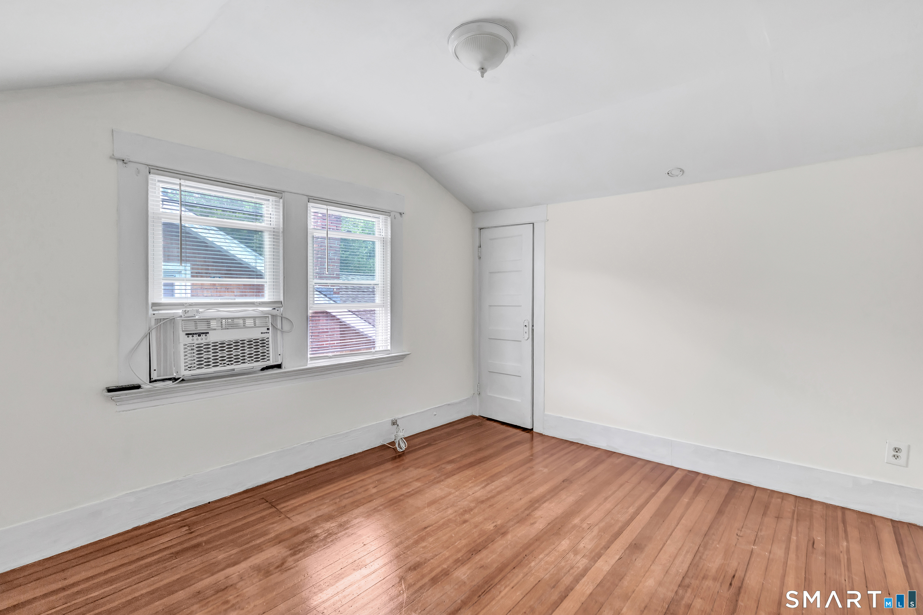 12 Violet Street Hamden CT 06517