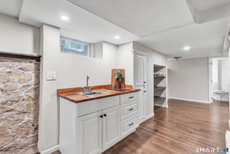 12 Violet Street Hamden CT 06517