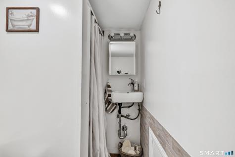 12 Violet Street Hamden CT 06517