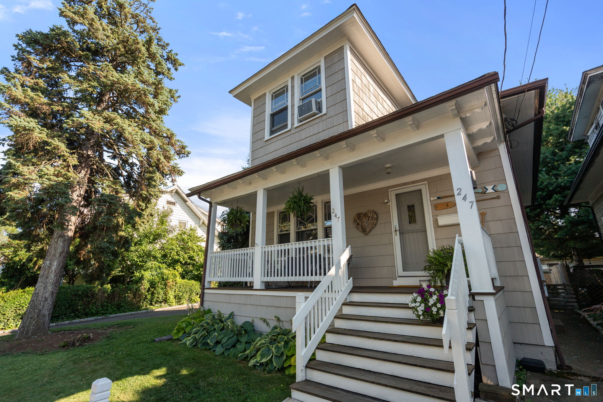 247 Harborview Avenue Bridgeport CT 06605