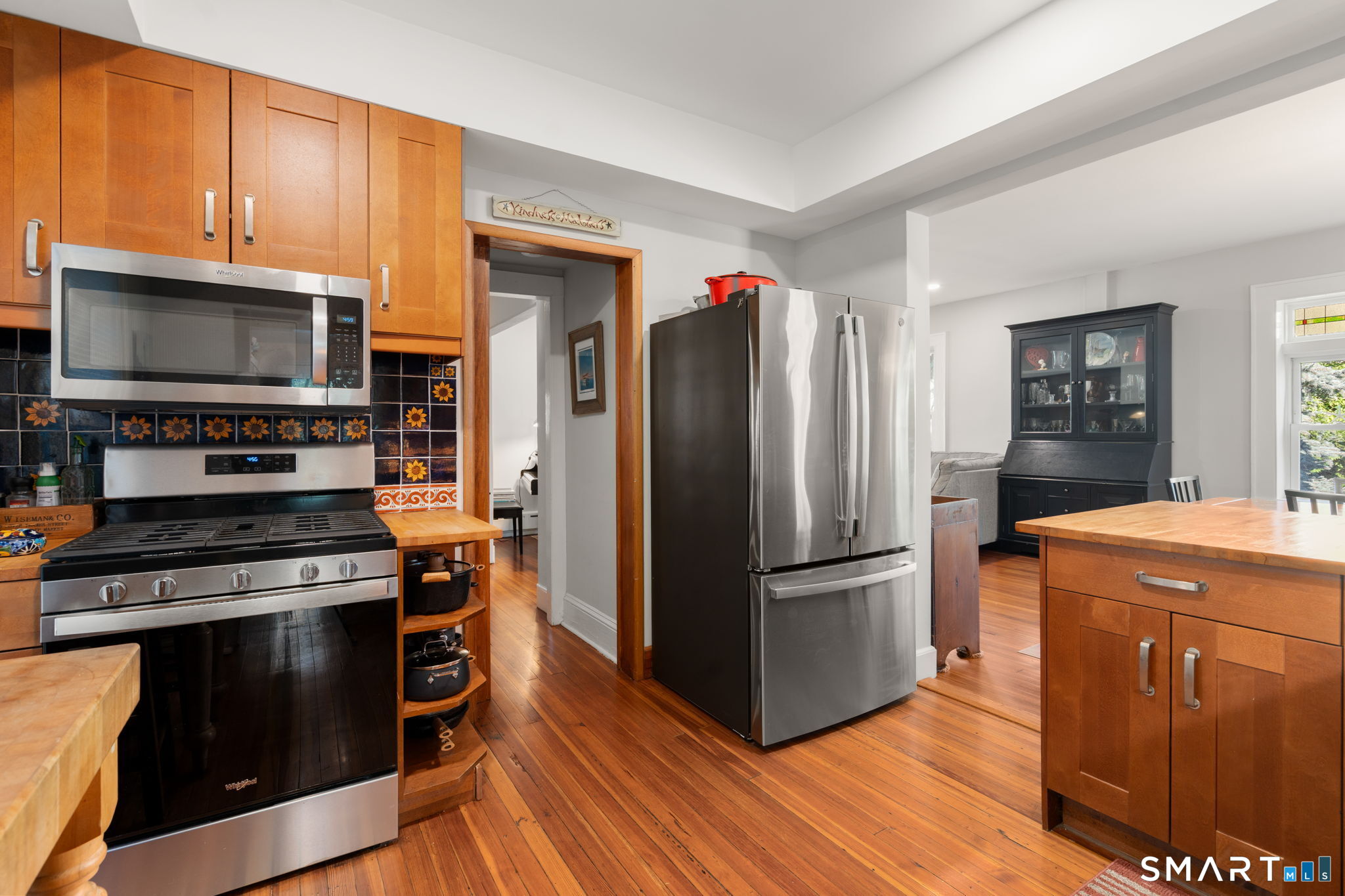 247 Harborview Avenue Bridgeport CT 06605
