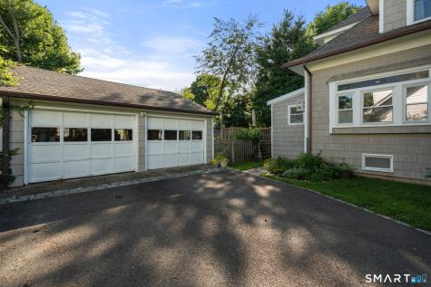 247 Harborview Avenue Bridgeport CT 06605