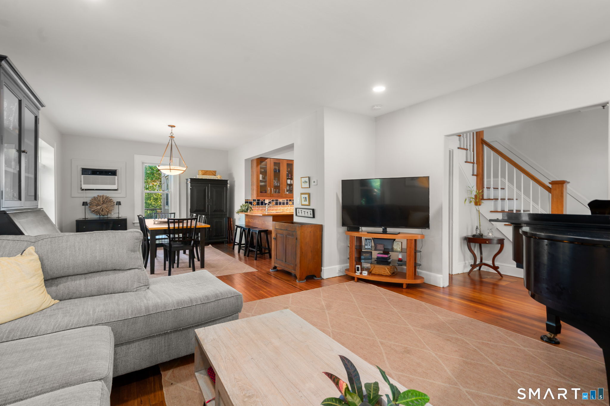 247 Harborview Avenue Bridgeport CT 06605