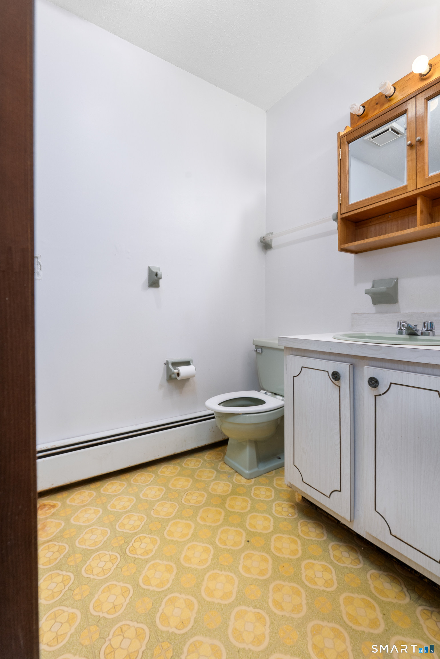 3 Jodry Street Waterford CT 06375