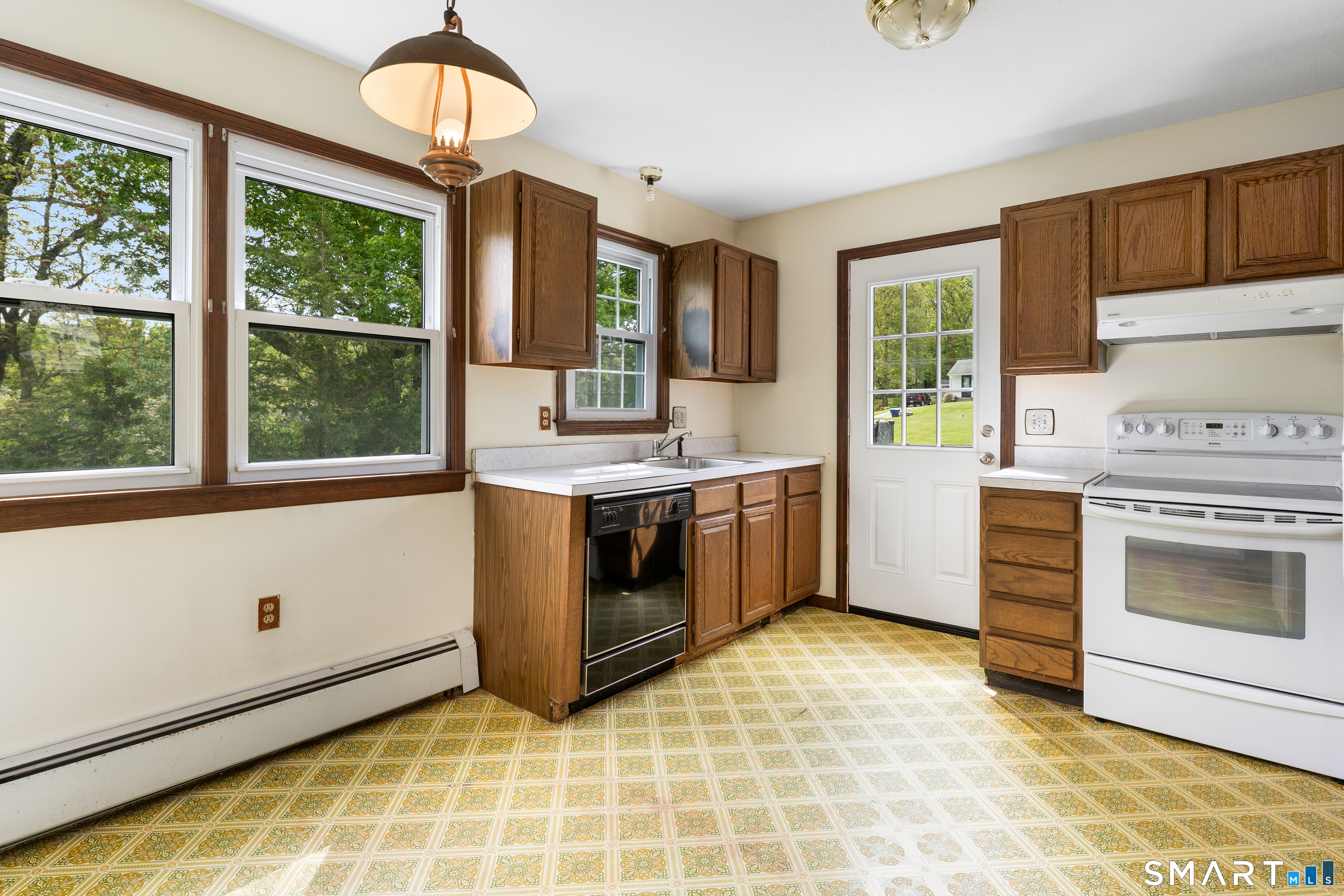 3 Jodry Street Waterford CT 06375