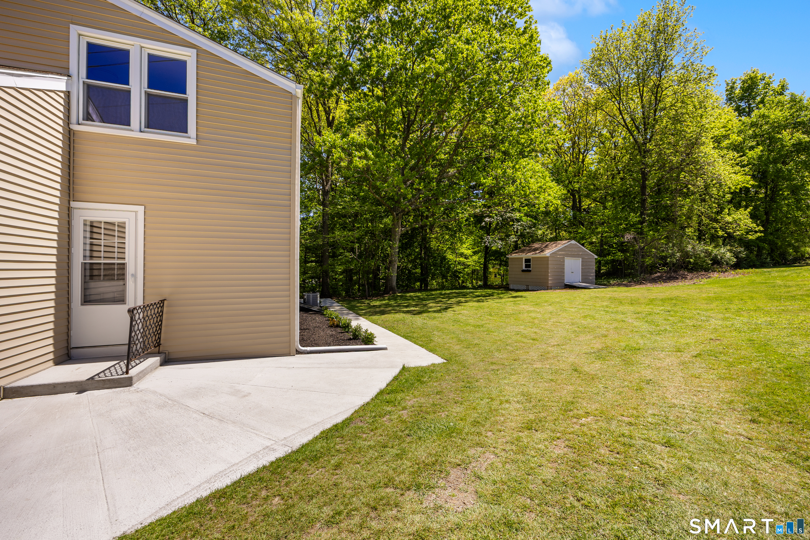 1044 Dunbar Hill Road Hamden CT 06514