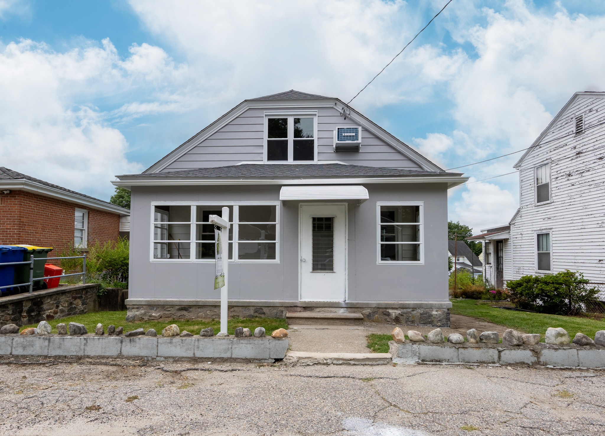 290 Lounsbury Street Waterbury CT 06706
