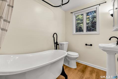 20 Hydelor Avenue Prospect CT 06712