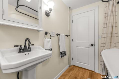 20 Hydelor Avenue Prospect CT 06712