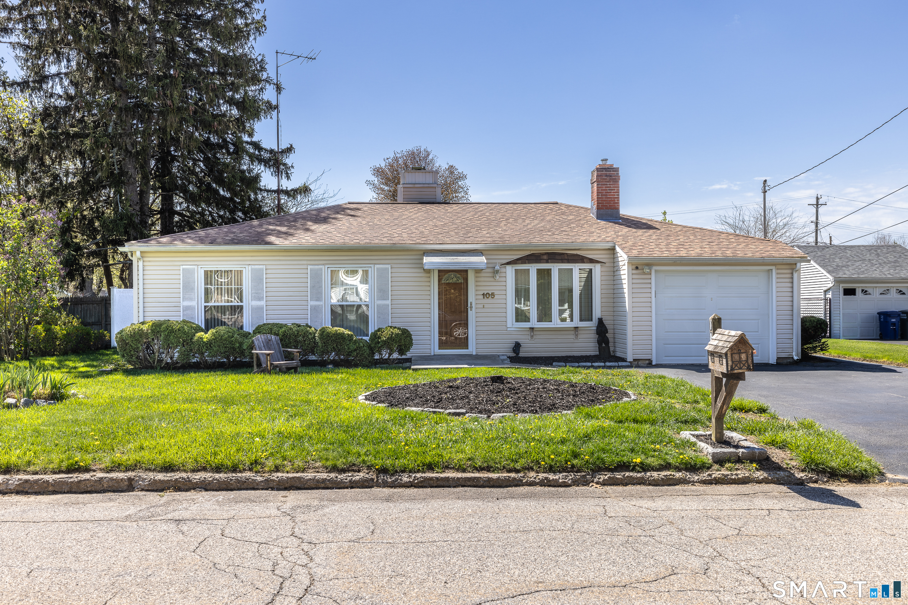 105 Bear Paw Road Bridgeport CT 06606
