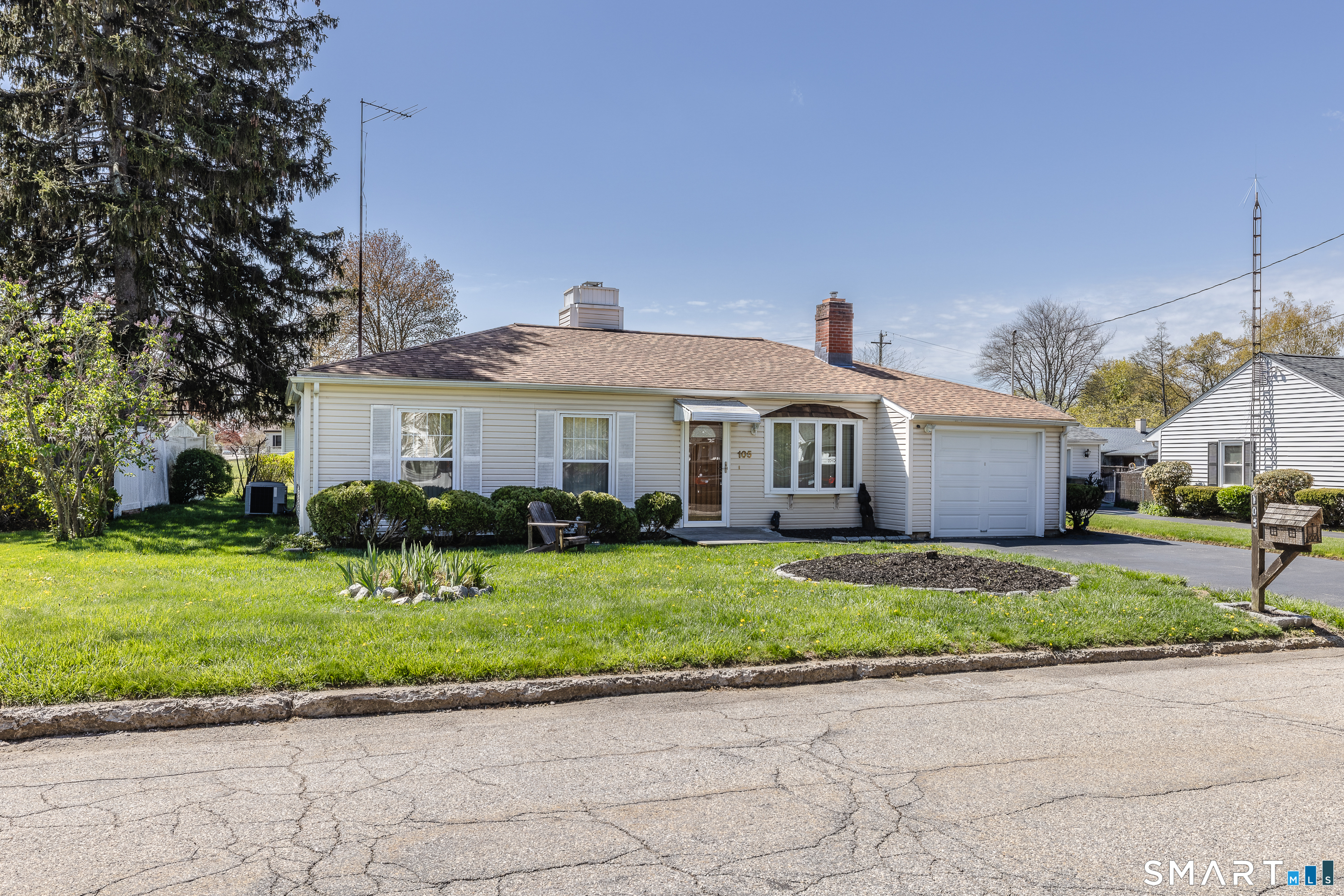 105 Bear Paw Road Bridgeport CT 06606