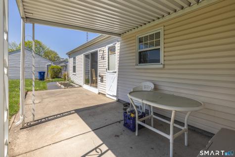 105 Bear Paw Road Bridgeport CT 06606