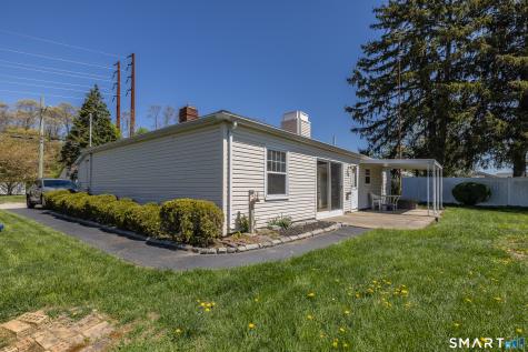 105 Bear Paw Road Bridgeport CT 06606