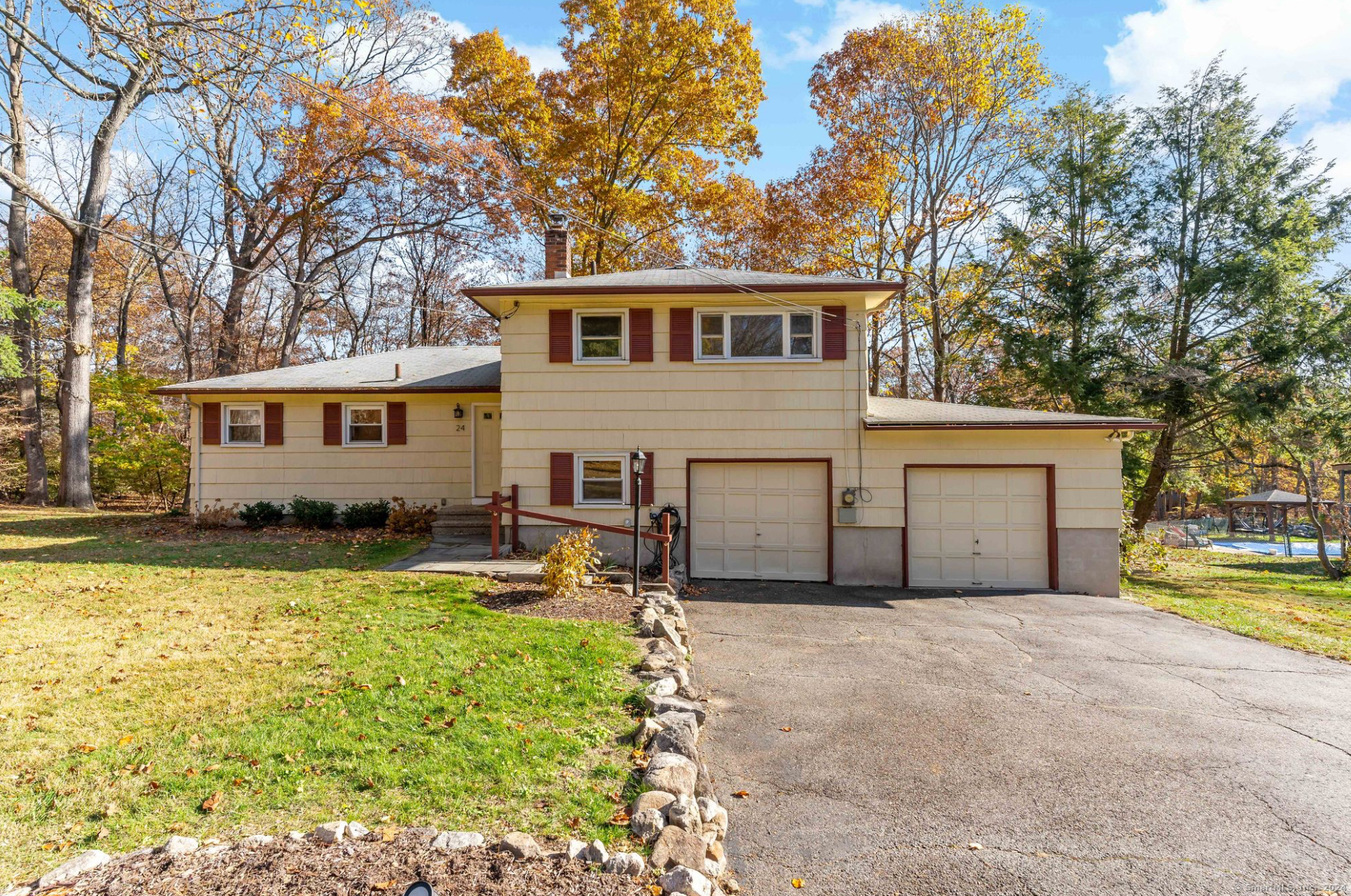 24 Algonquin Road Norwalk CT 06851