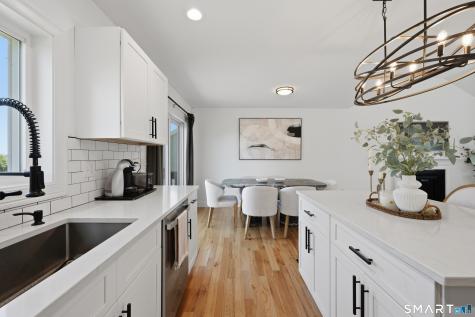 26 Crestview Lane Waterbury CT 06708