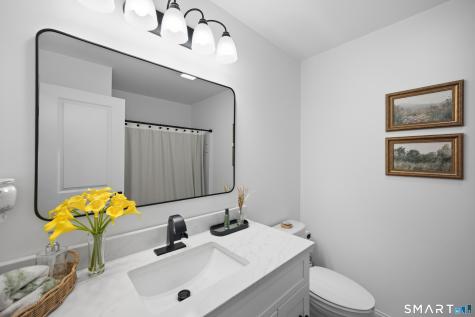 26 Crestview Lane Waterbury CT 06708