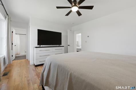 26 Crestview Lane Waterbury CT 06708