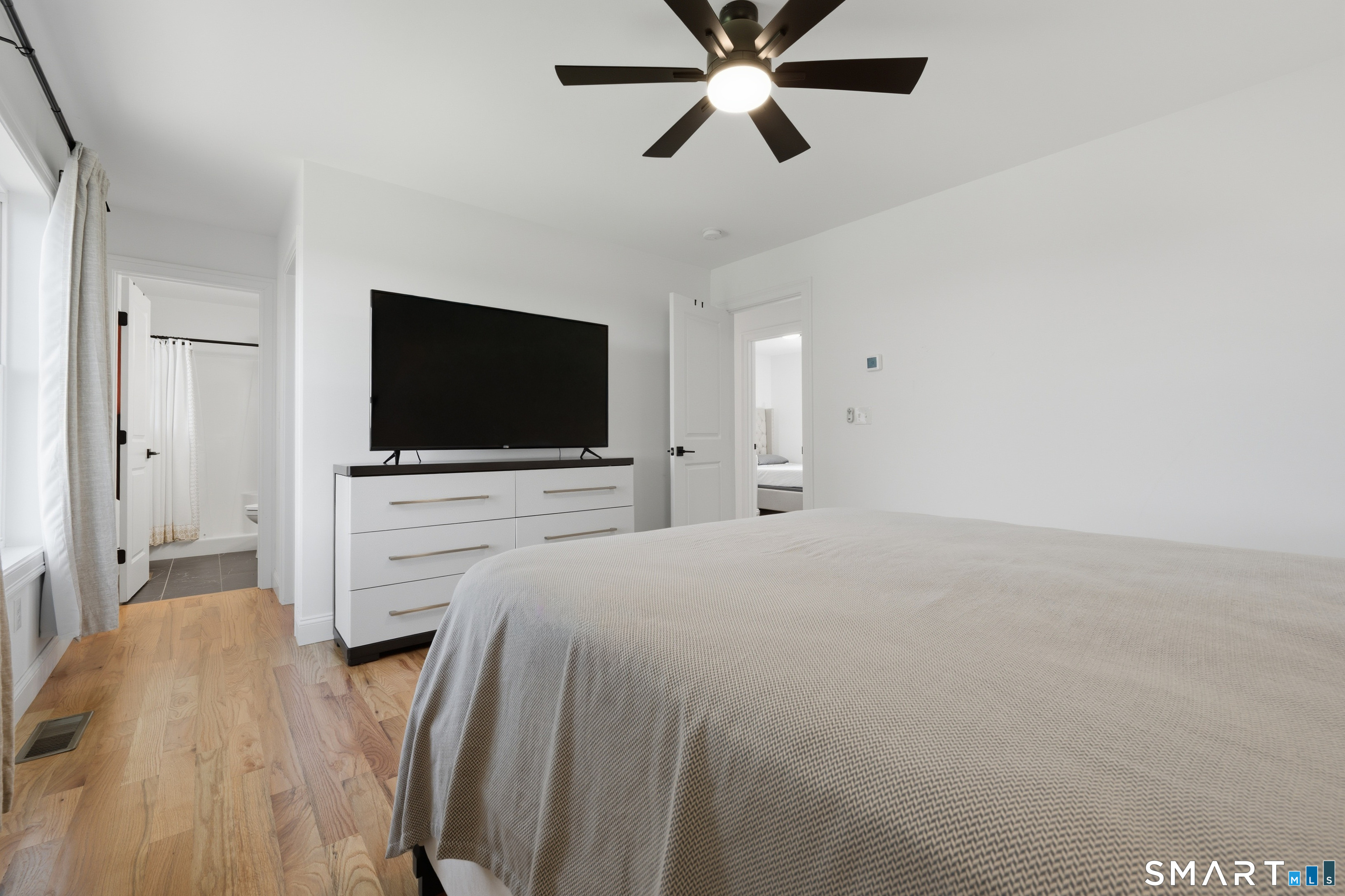 26 Crestview Lane Waterbury CT 06708