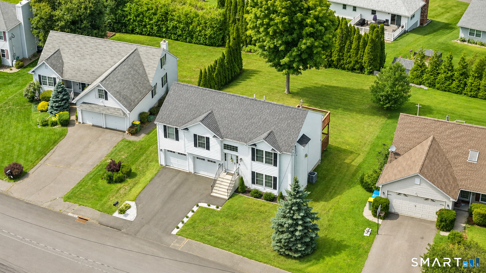 26 Crestview Lane Waterbury CT 06708