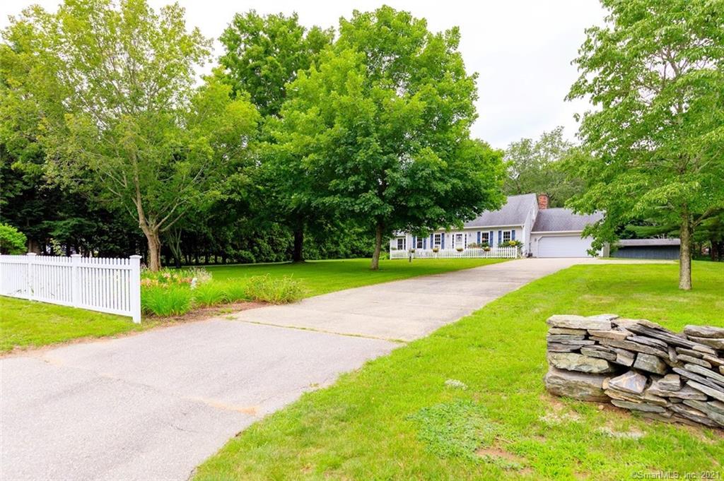 521 Wauregan Road Brooklyn CT 06234