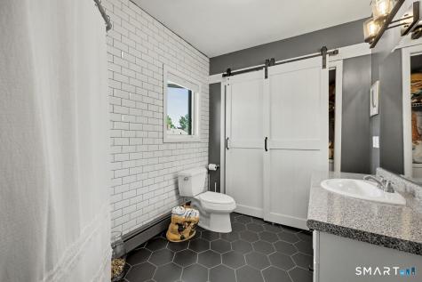 52 West Street Shelton CT 06484