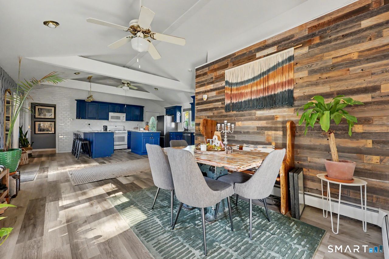 52 West Street Shelton CT 06484