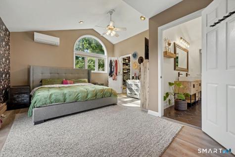 52 West Street Shelton CT 06484