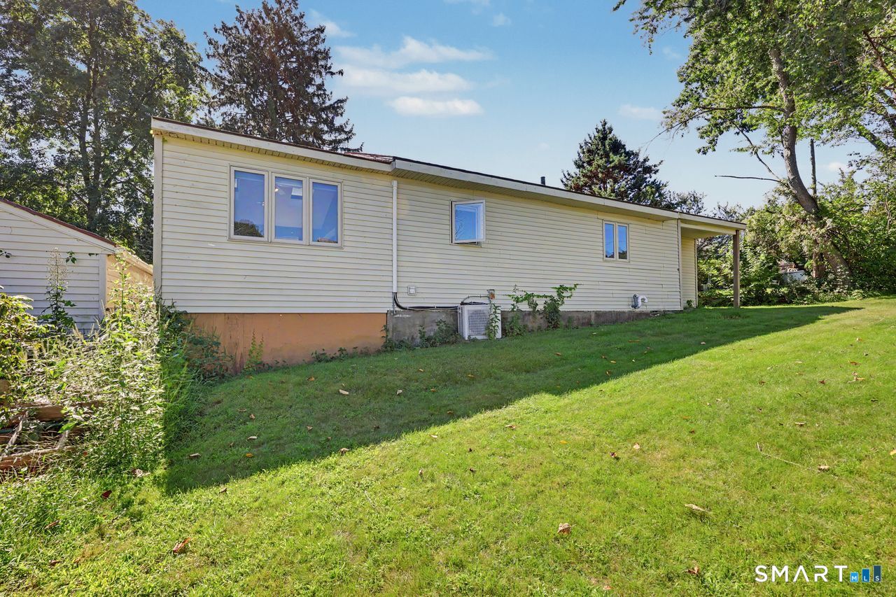52 West Street Shelton CT 06484