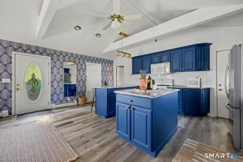52 West Street Shelton CT 06484
