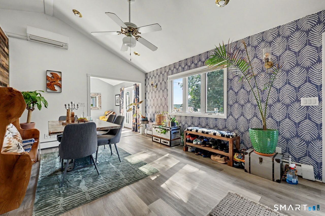 52 West Street Shelton CT 06484